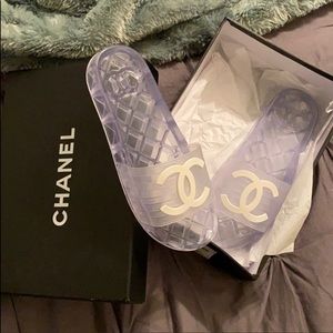 Chanel slides!